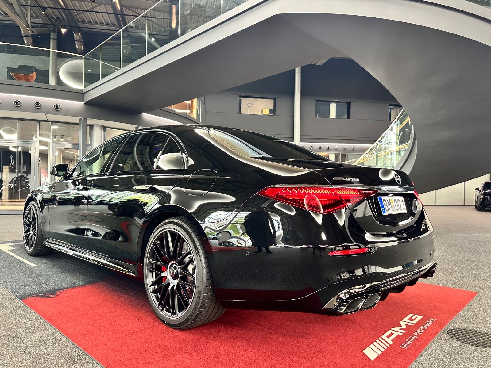 Mercedes-Benz S 63 AMG e 4Matic+ - Samsaru's Car Outlet