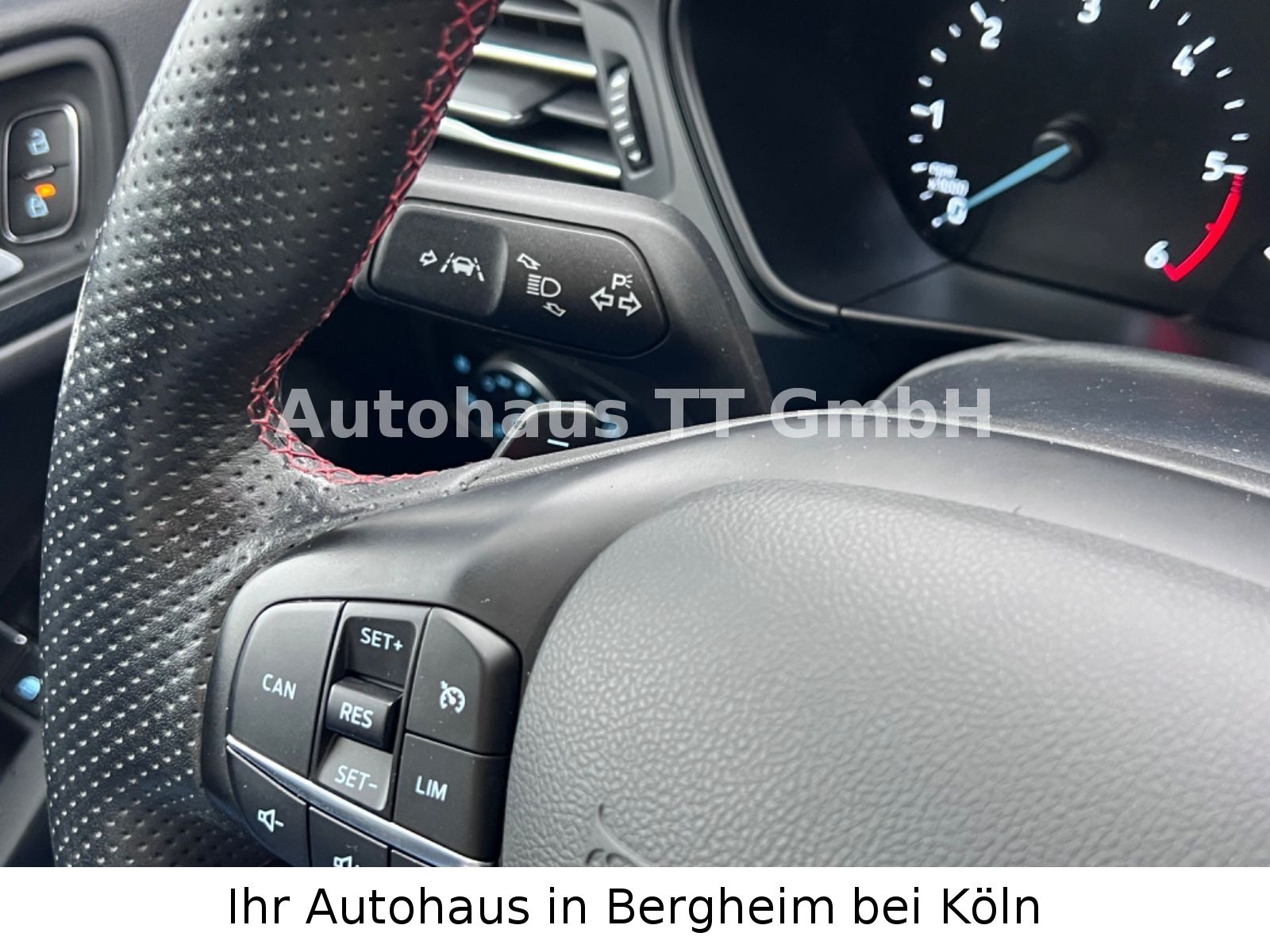 Ford Focus ST-Line Turnier - Samsaru's Car Outlet