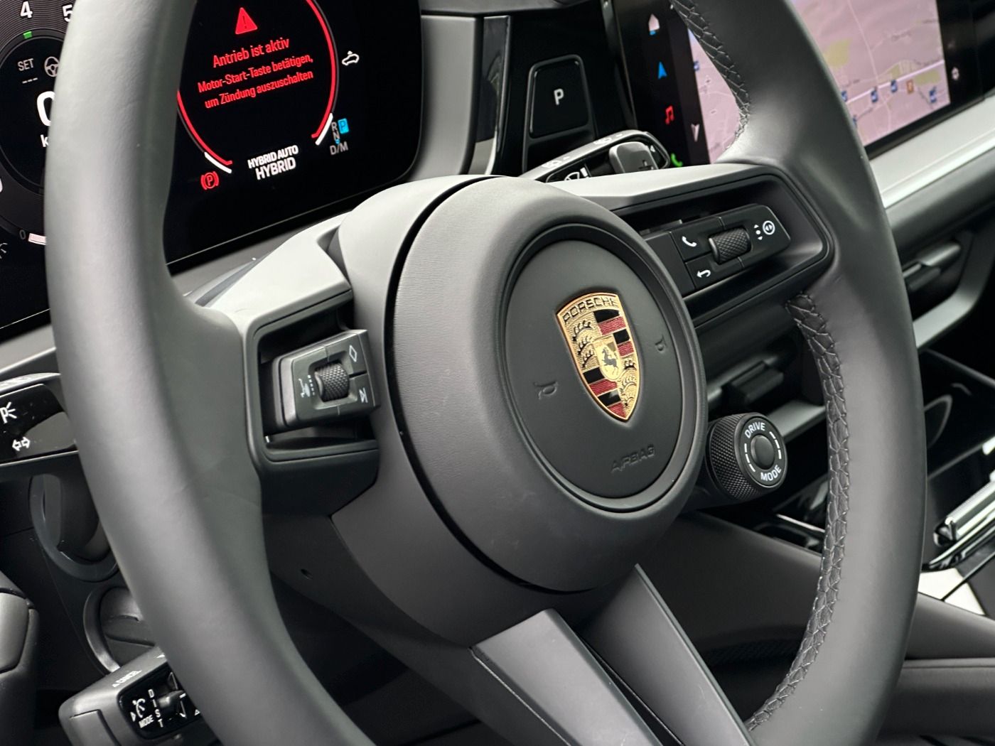 Porsche Cayenne E-Hybrid PANO BOSE Sportlenkrad
