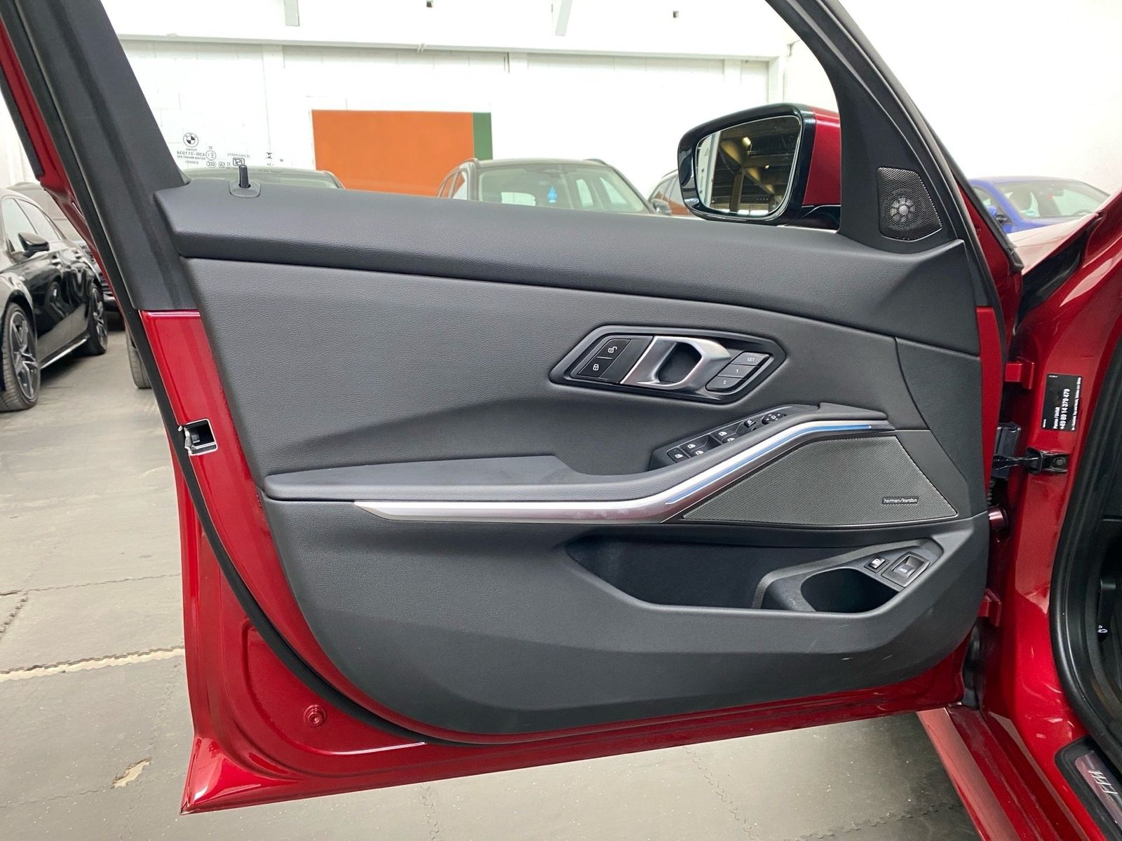BMW 330e xDrive Touring M Sport HUD DA Pro Pano AHK