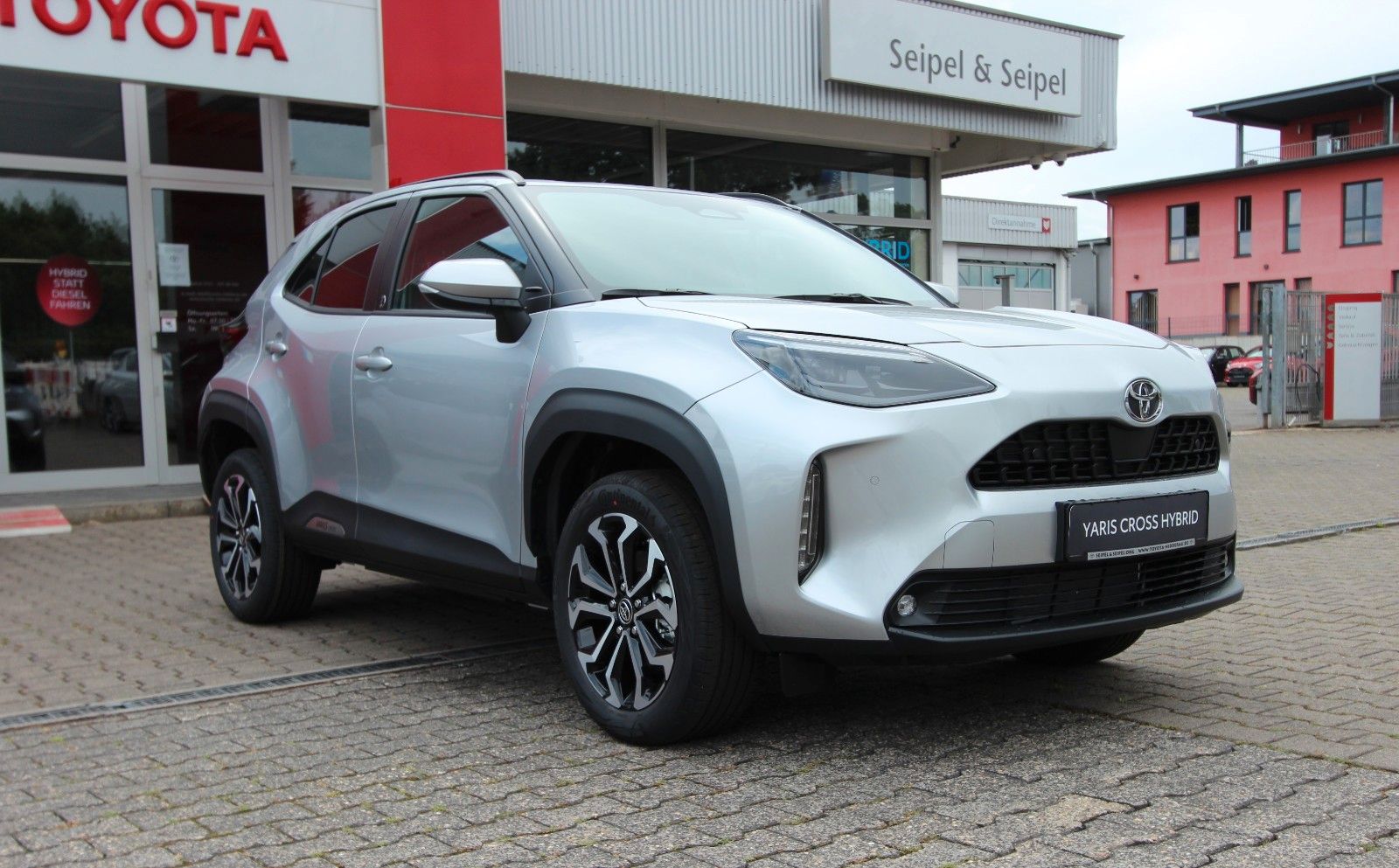 Toyota Yaris Cross Teamplayer*Safety-WinterPaket*Kamera