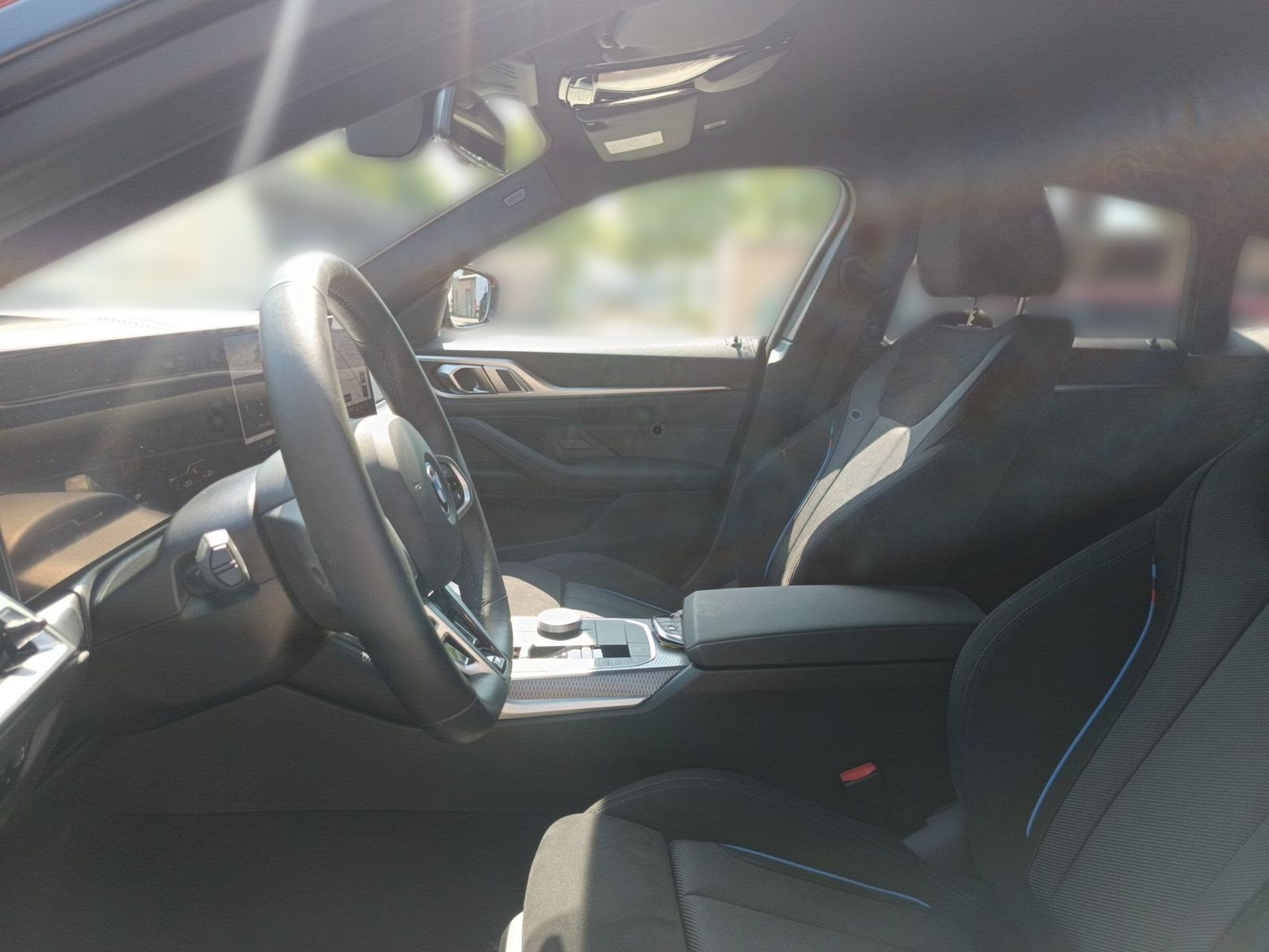 BMW i4 eDrive40 M SPORTPAKET+LIVE COCKPIT PRO+HARMAN