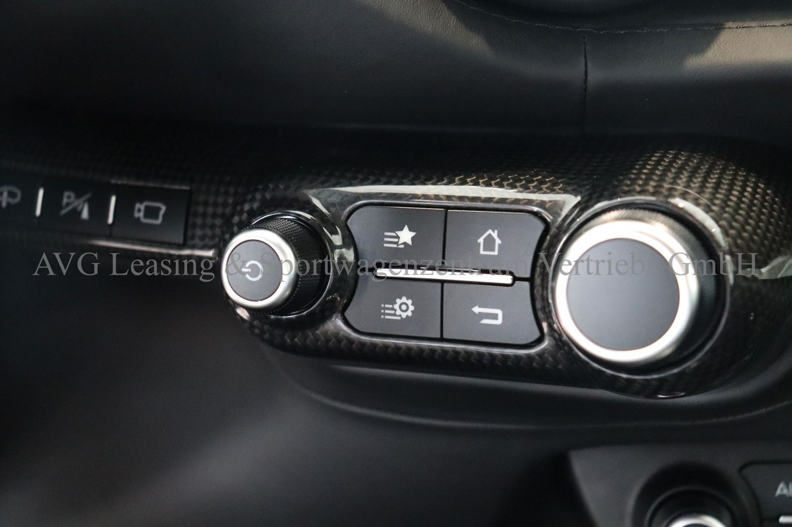 Ferrari 812 Superfast - Samsaru's Car Outlet