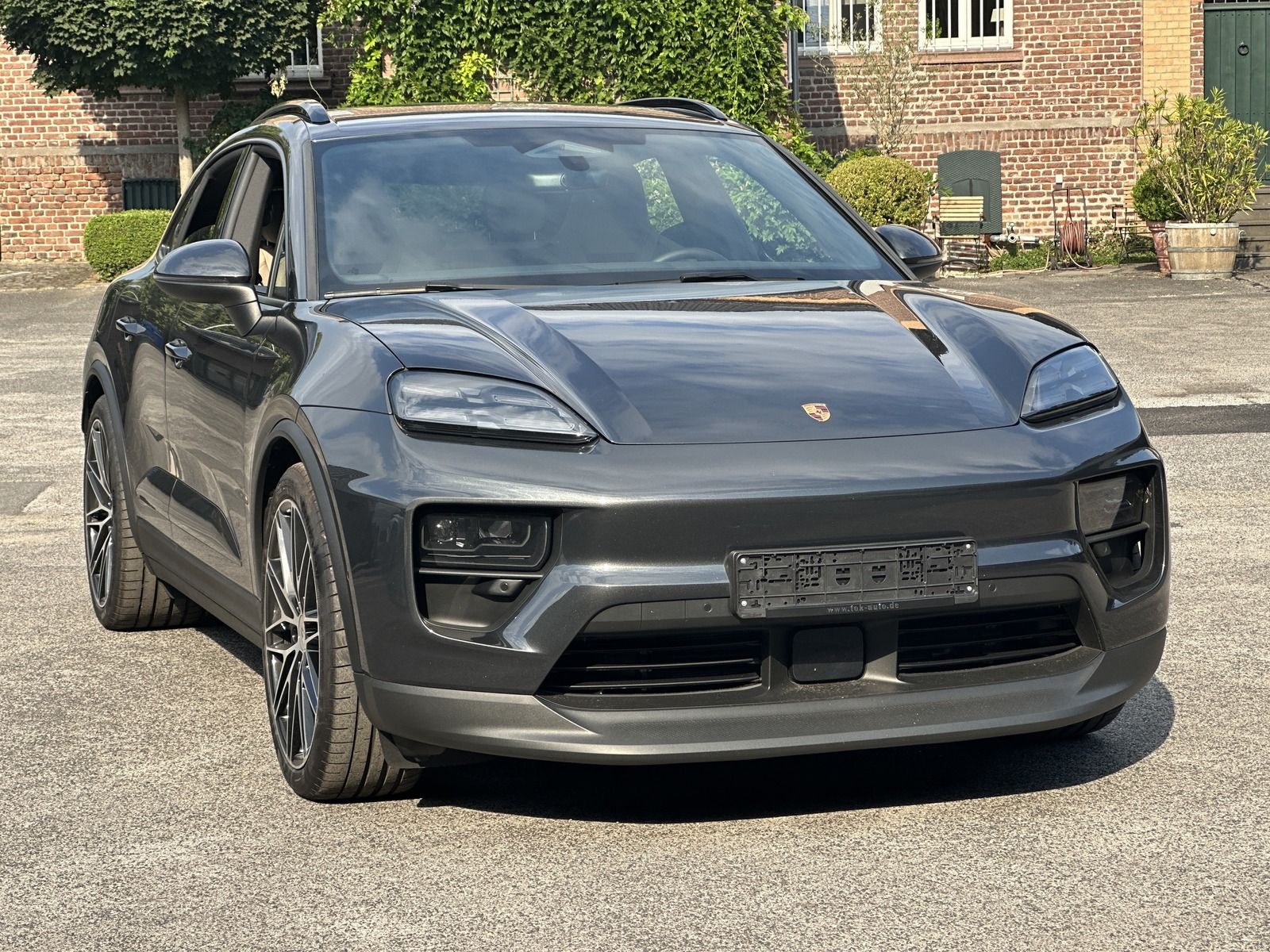 Porsche Macan 4 INNODRIVE - Samsaru's Car Outlet