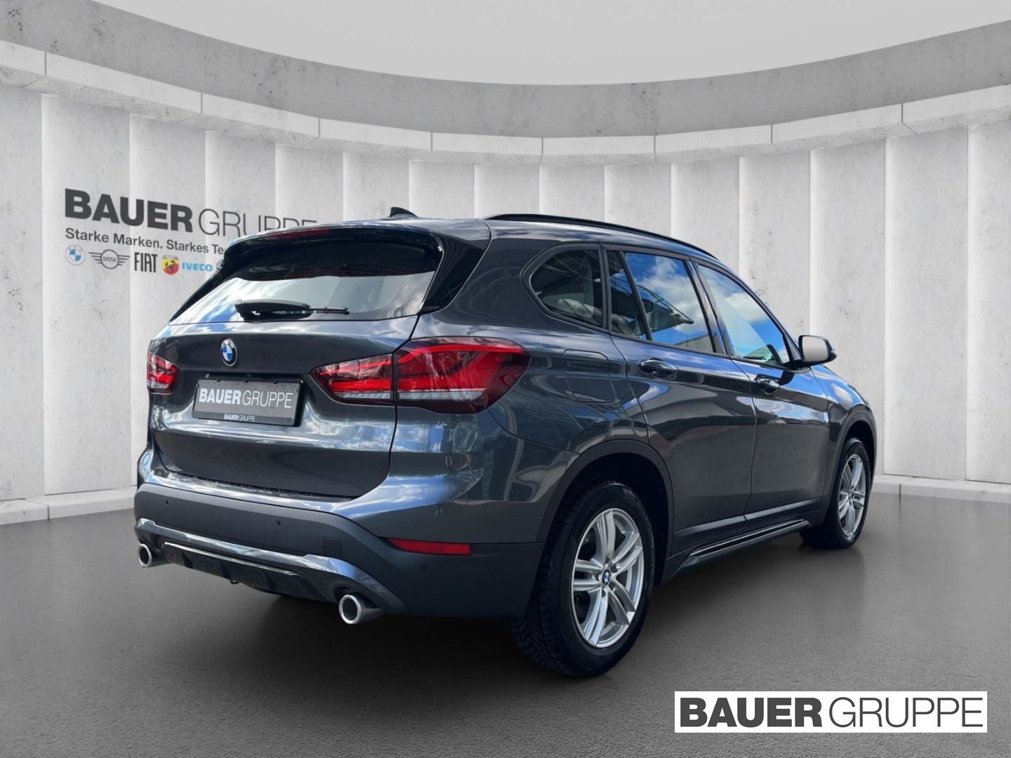 BMW X1 xDrive 20 d Sport Line - Samsaru's Car Outlet