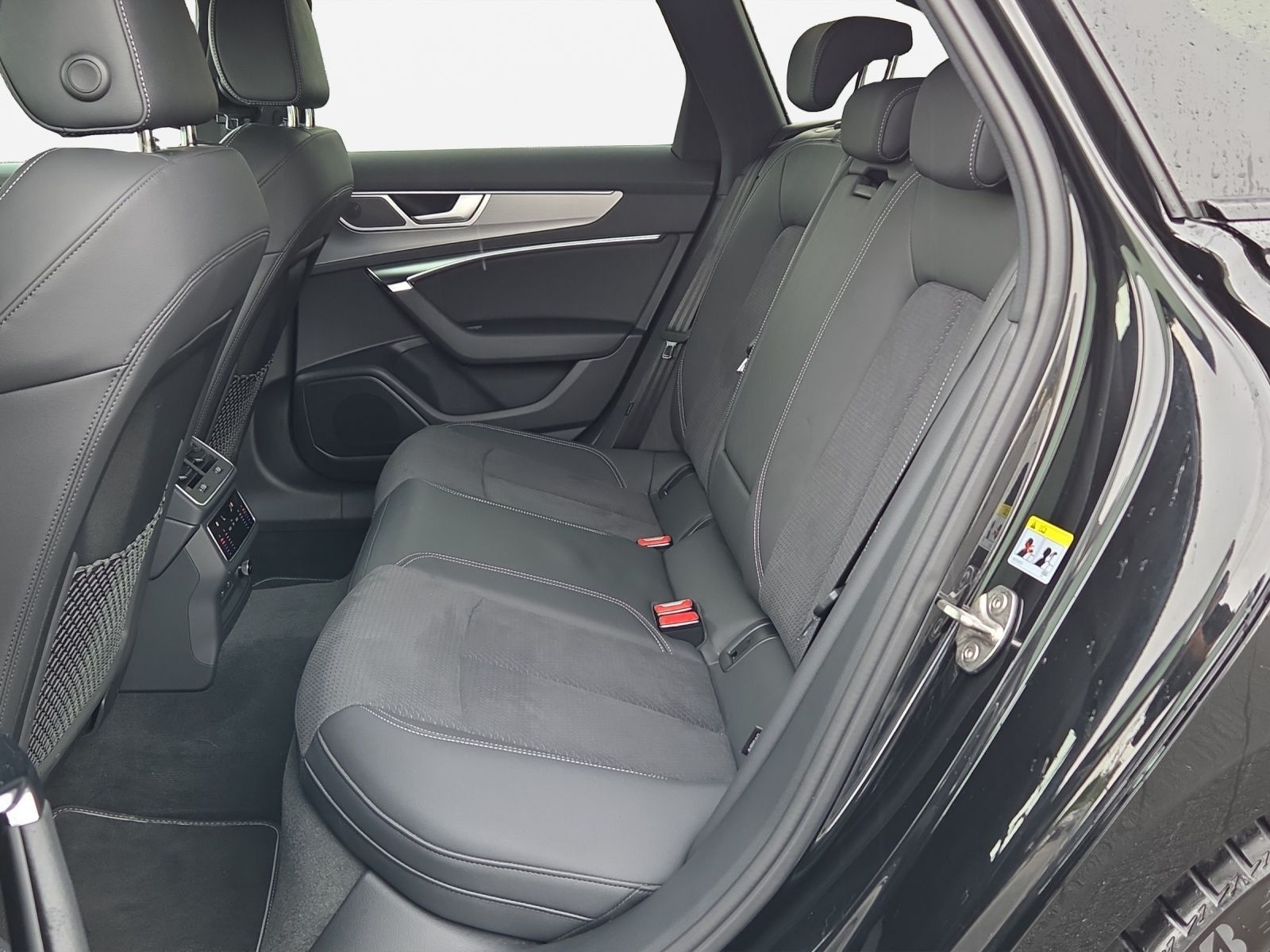 Audi A6 Avant 55 TFSI e Design quattro S line*Navi*Ma