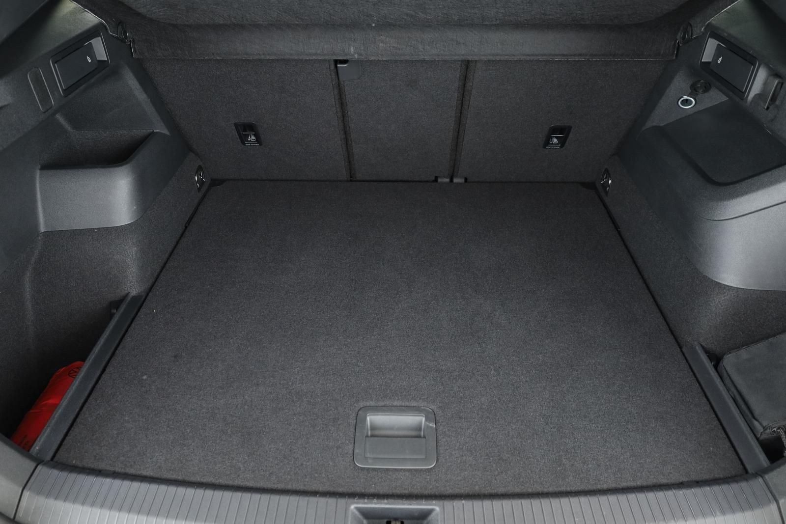 Volkswagen Tiguan 2.0 TDI 4M DSG R-Line Leder Pano Navi 360