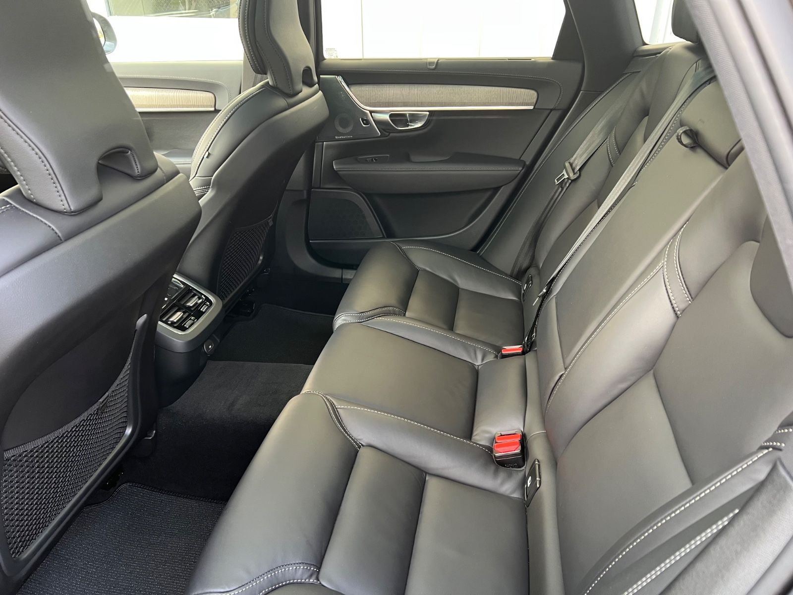 Volvo V90 Cross Country B5 AWD Ultimate AHK GARANTIE