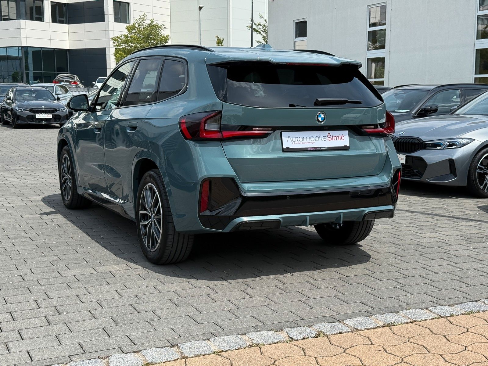 BMW X1 23 d xDrive M Sport - Samsaru's Car Outlet
