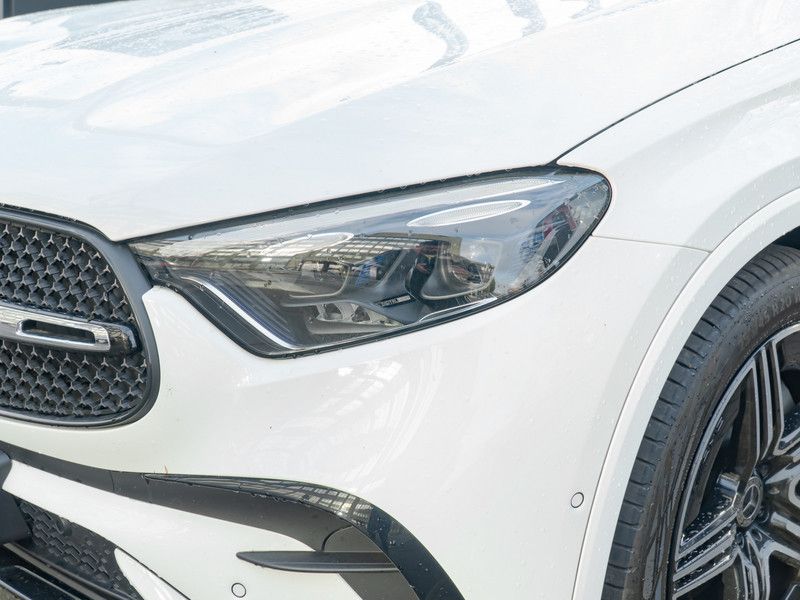 Mercedes-Benz GLC 300 d 4M AMG-Sport/360/Pano/AHK/Night/Distr