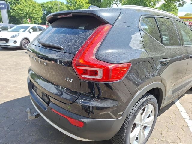Volvo XC40 2WD B3 EU6d Core AHK Automatik Navigation