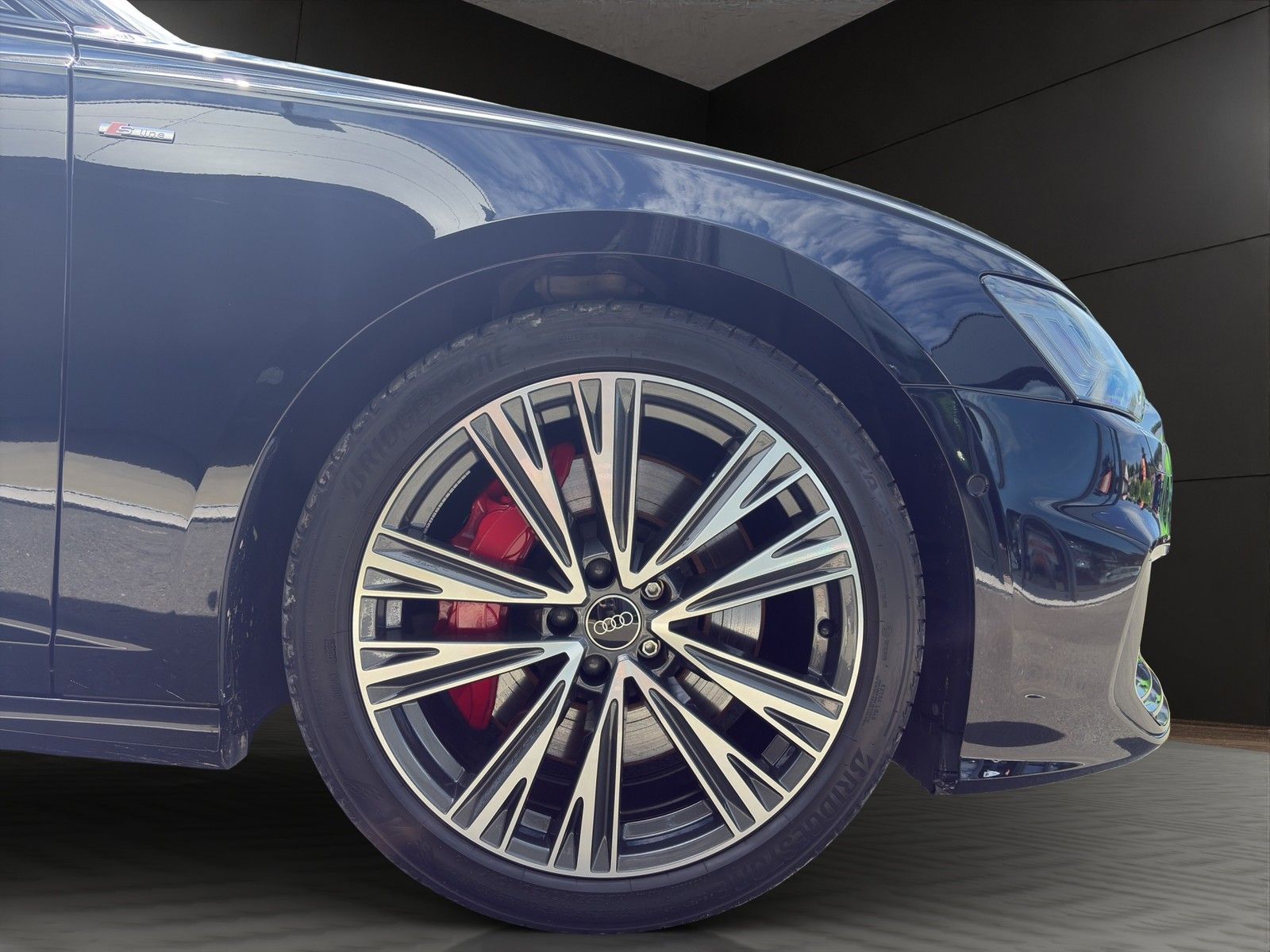 Audi A6 Avant 55 TFSI e quattro sport - Samsaru's Car Outlet