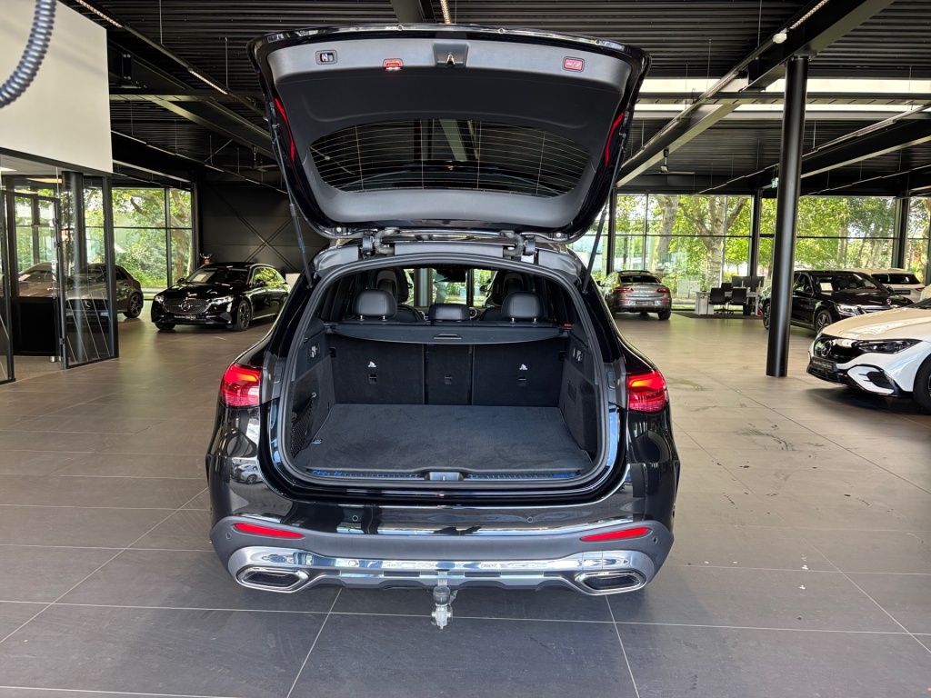 Mercedes-Benz GLC 220 d 4M AMG+PANO+KAMERA+AHK+MEMORY+DISTR.