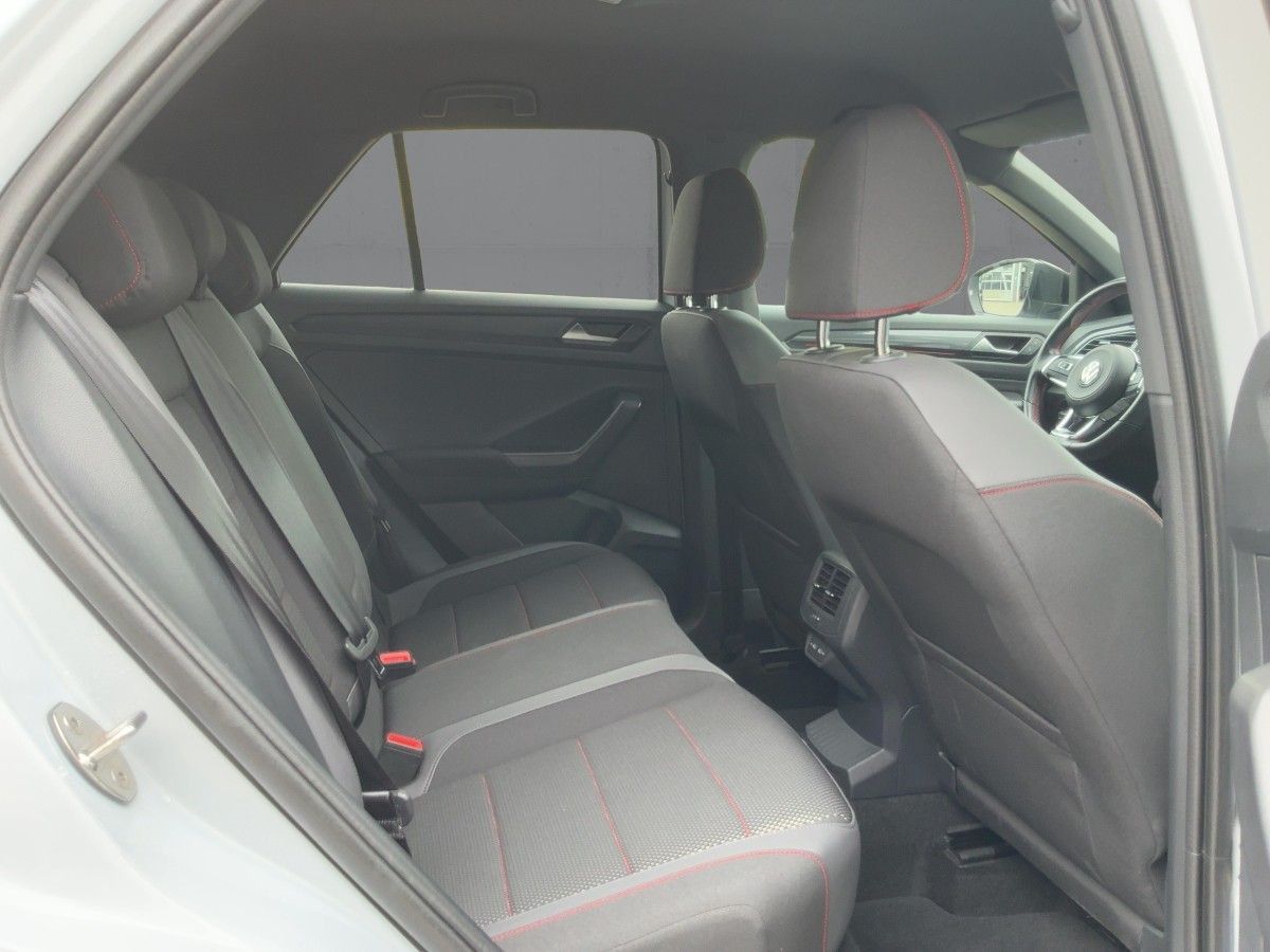 Volkswagen T-Roc 1.5 TSI SPORT - Samsaru's Car Outlet