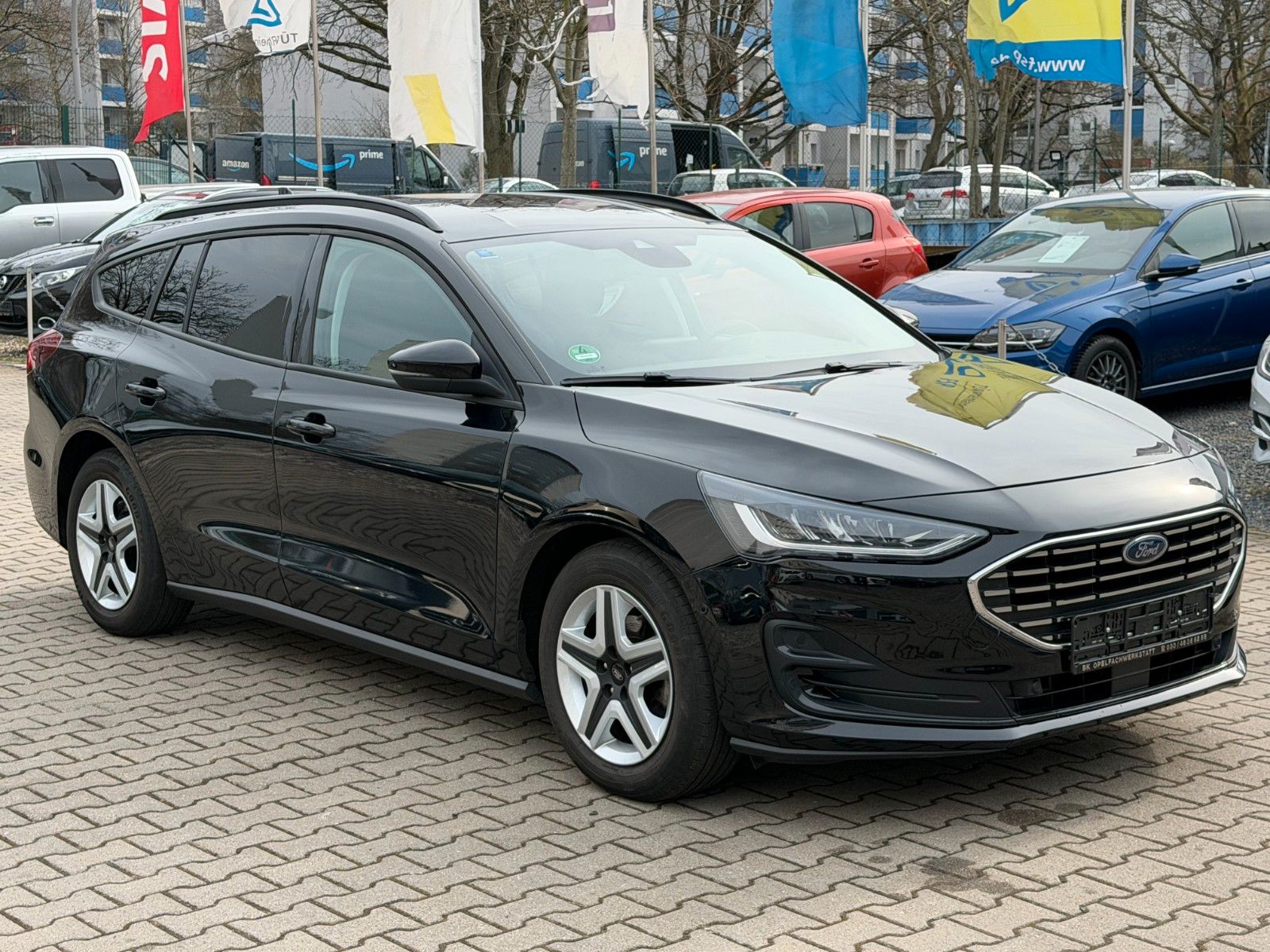 Ford Focus Turnier Cool & Connect*Autom*LED*AHK*Face