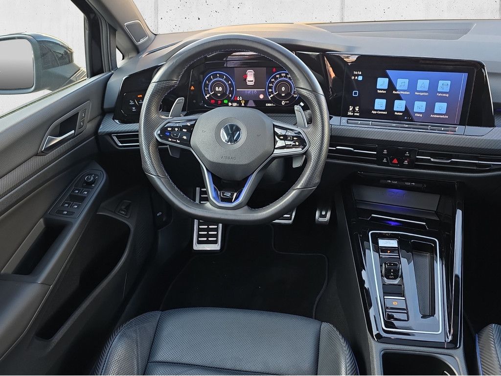Volkswagen Golf VIII R Variant 2.0 TSI 4Motion HUD AHK PANO