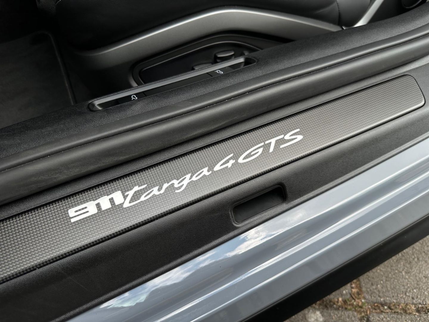 Porsche 911 Targa 4 GTS - Samsaru's Car Outlet