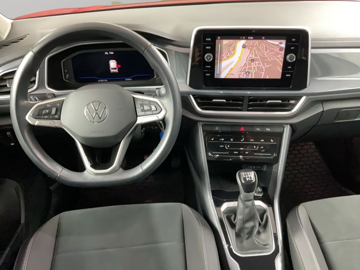 Volkswagen T-ROC 1.5 TSI - Samsaru's Car Outlet