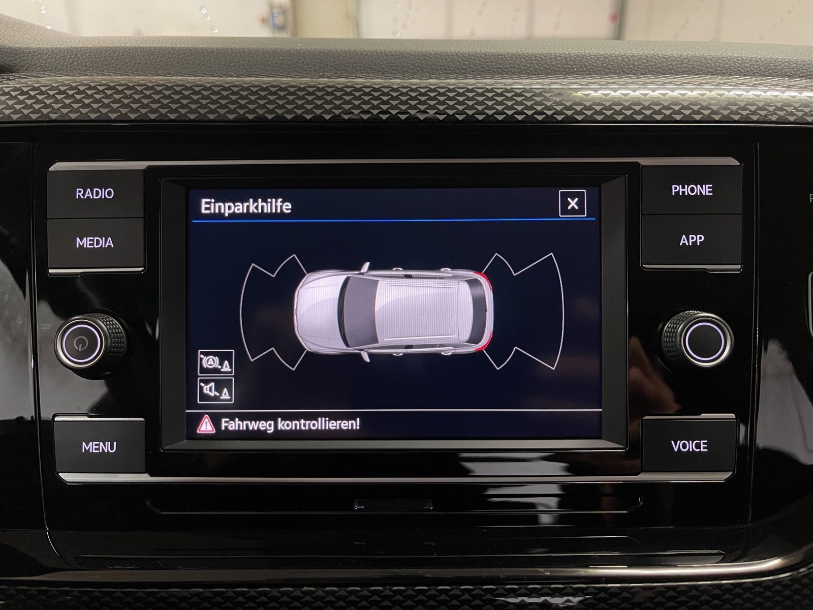 Volkswagen Taigo 1.0 TSI Life - Samsaru's Car Outlet