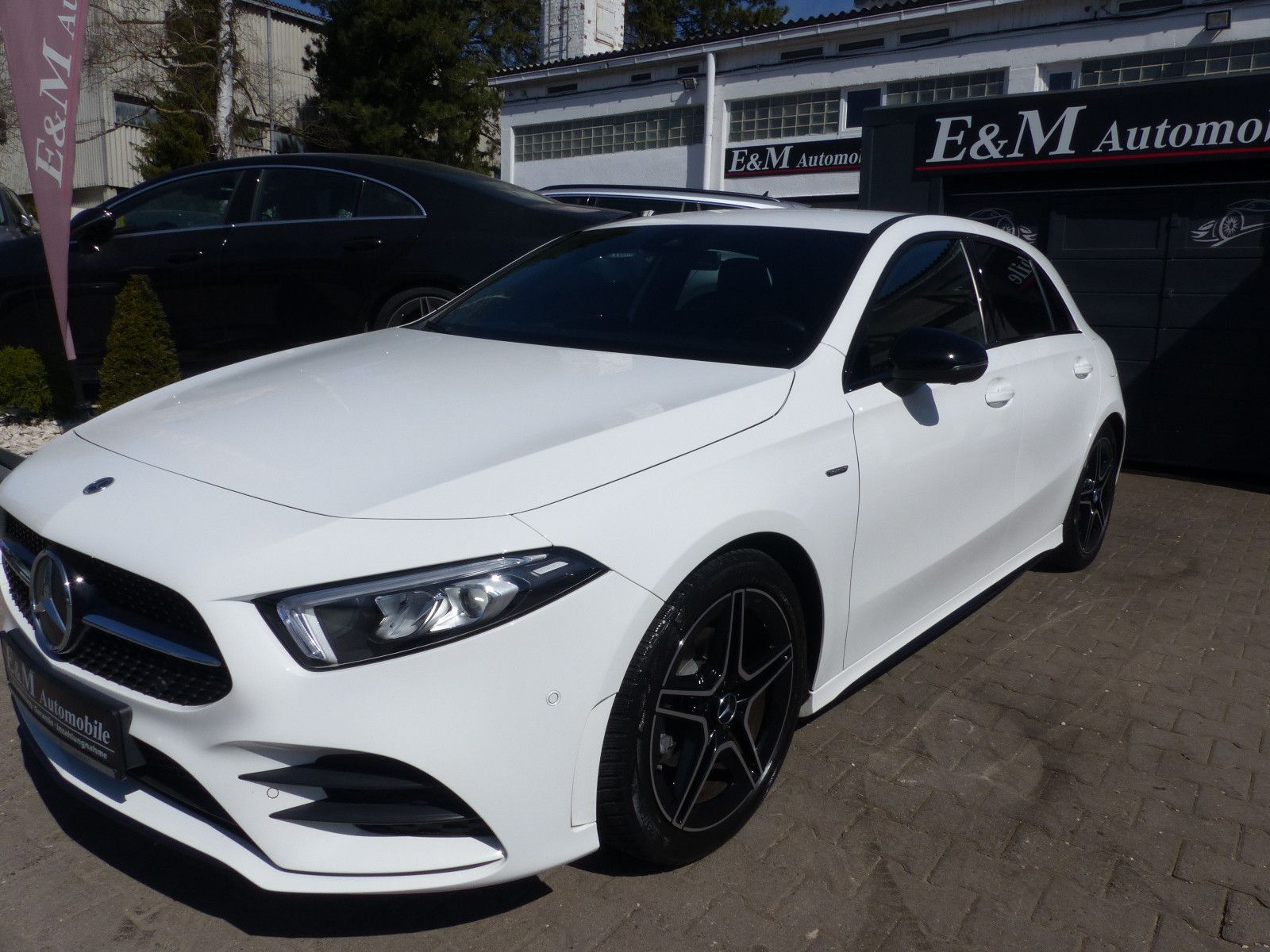 Mercedes-Benz A 180 Edition - Samsaru's Car Outlet
