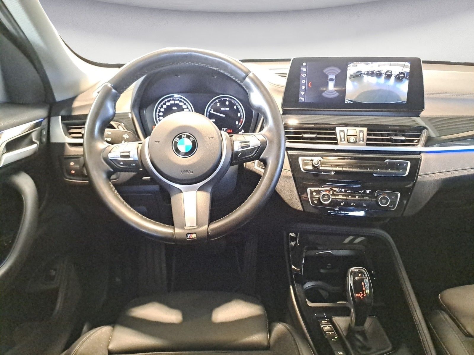 BMW X1 xDrive20d Sport Line - Samsaru's Car Outlet