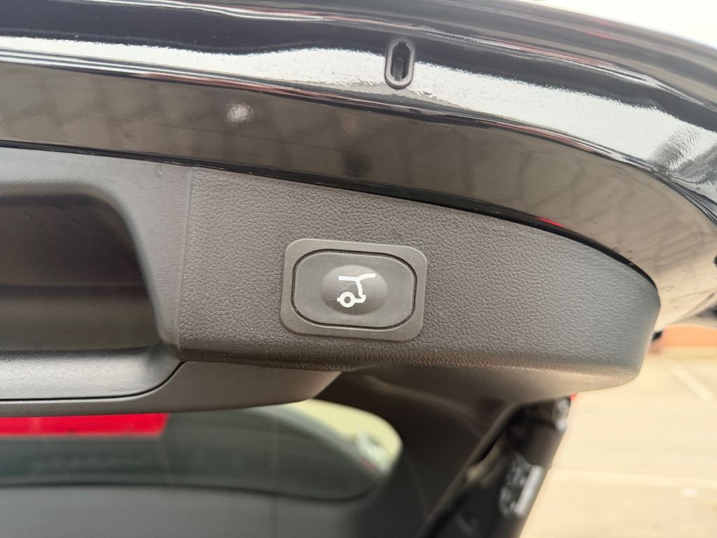 Ford Focus Turnier 1.0 EcoBoost Hybrid Aut. ST-LINE X