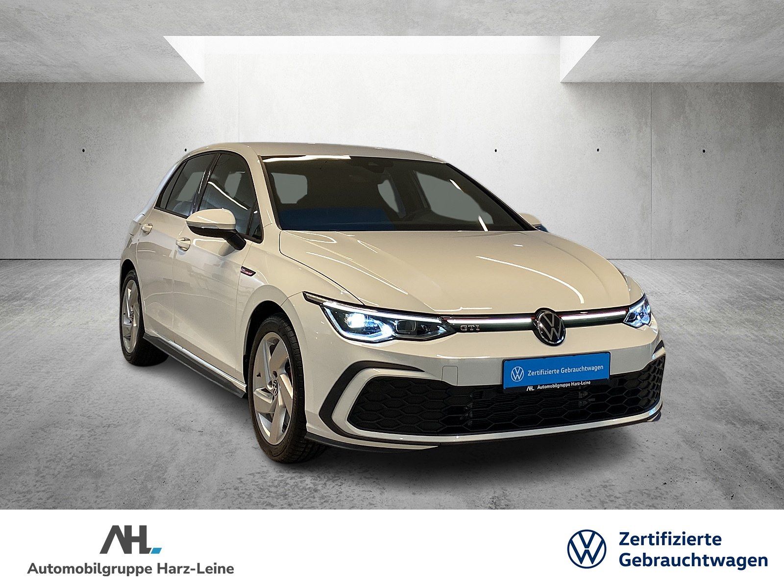 Volkswagen Golf GTI VIII 2.0 TSI DSG - Samsaru's Car Outlet
