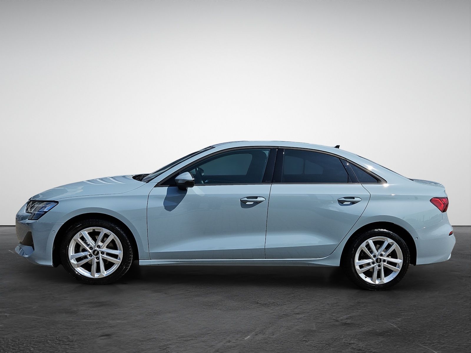 Audi A3 Limousine 30 TFSI S tronic advanced - Samsaru's Car Outlet