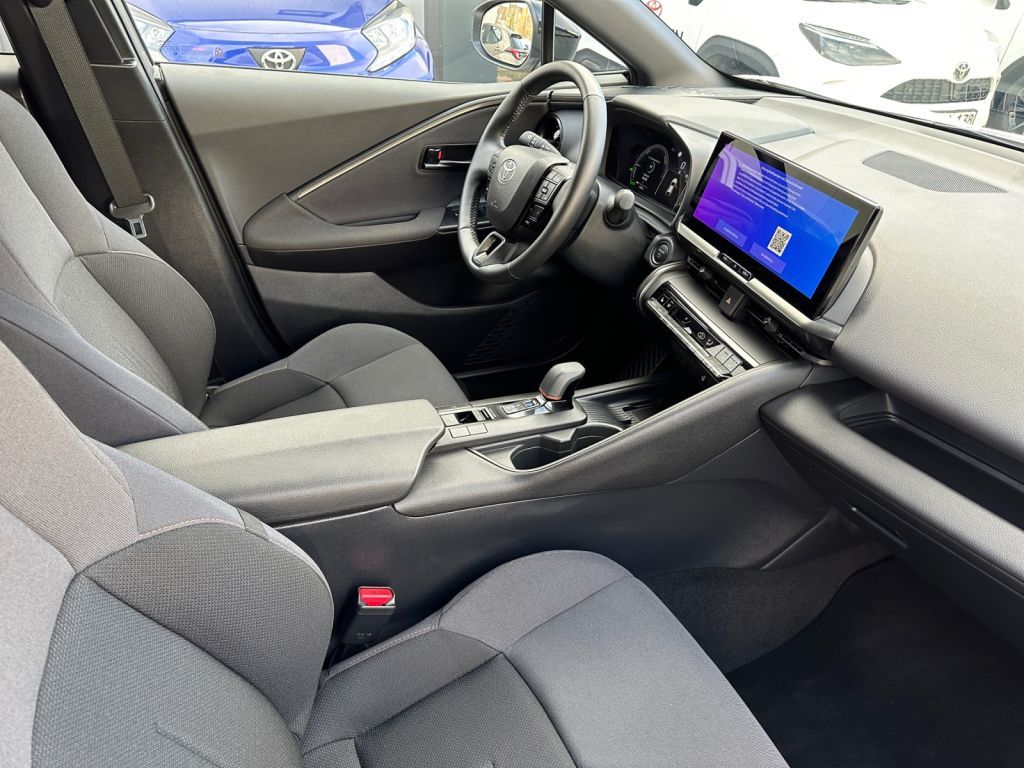 Toyota C-HR 1.8 Hybrid Teamplayer (AX2)