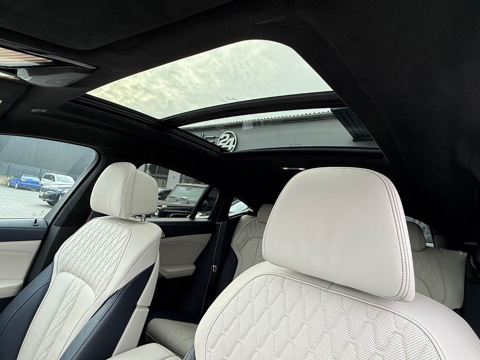 BMW X6*40xd*MSPORT/INDIVIDUAL*360°ACC*HUD*LASER*AHK*