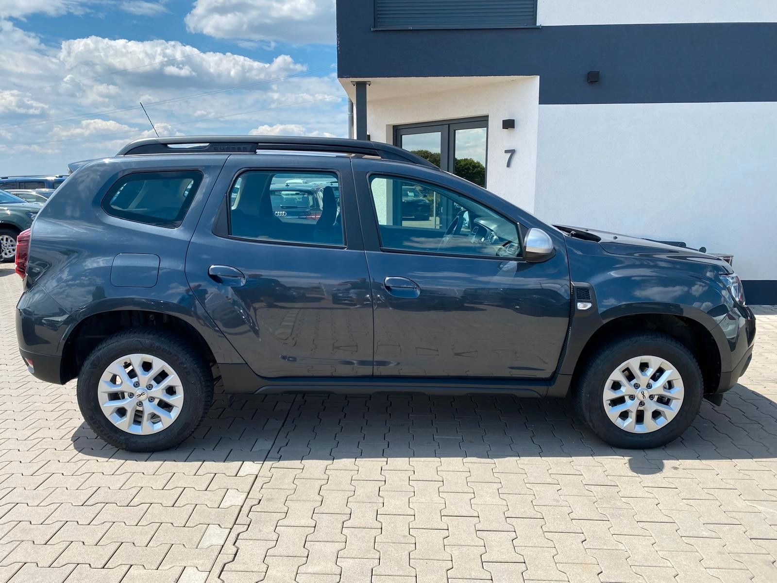 Dacia Duster II Expression 4WD - Samsaru's Car Outlet