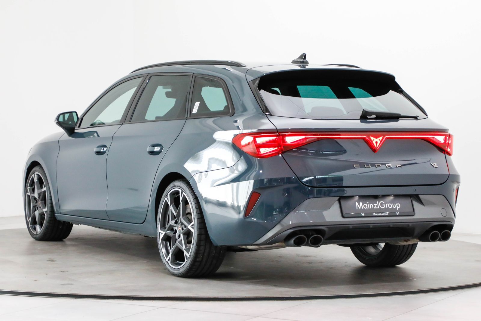 Seat Leon ST 2.0 TSI 4D DSG VZ AHK Kam. SHZ ACC