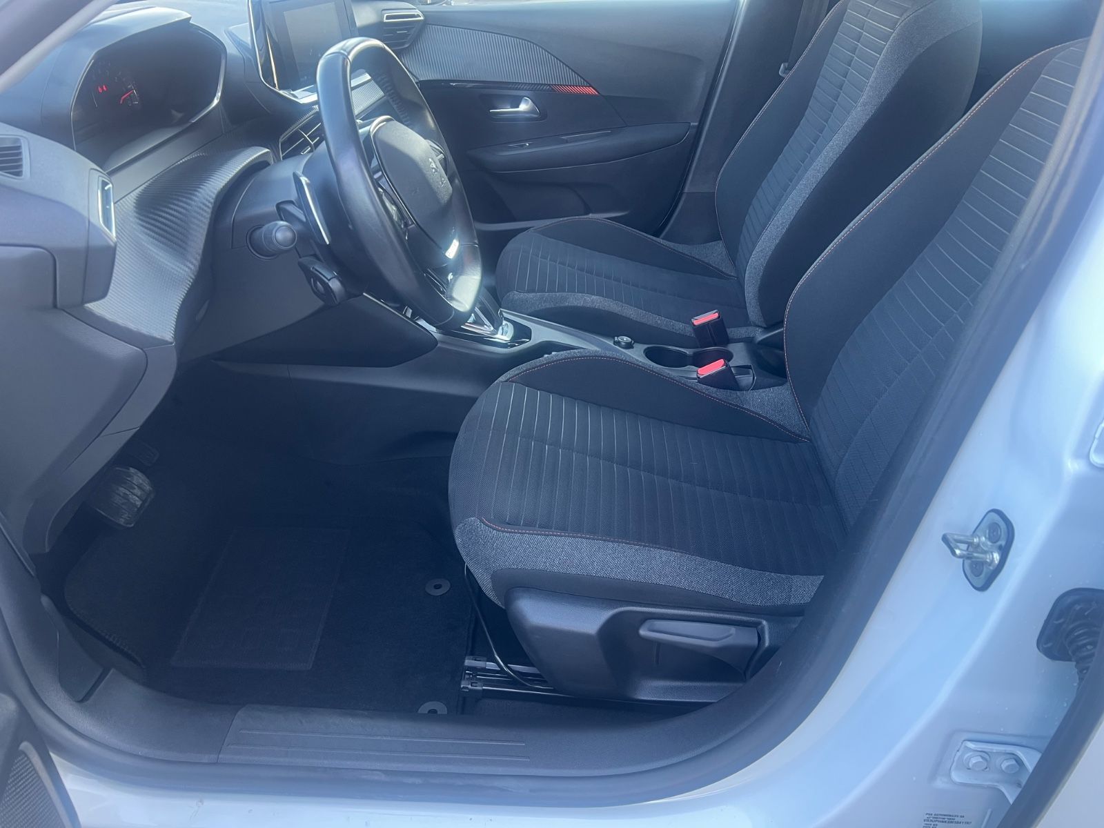 Peugeot 208 Active Pack - Samsaru's Car Outlet