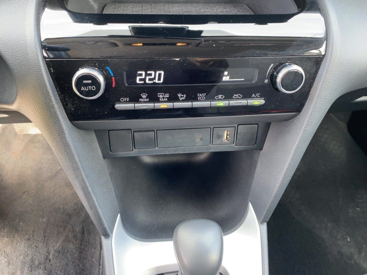 Toyota Yaris Cross 1.5 E FWD Comfort sparsamer Crossove