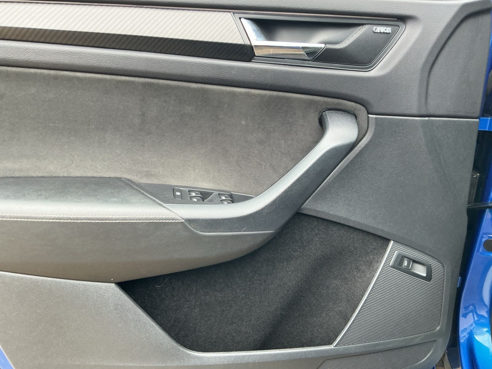 Skoda Kodiaq 2.0 TSI 4x4 DSG SPORTLINE NAVI+AHK+STDHZG