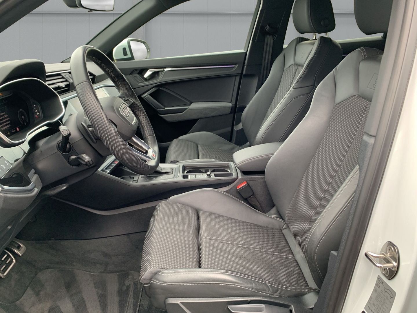 Audi Q3 Sportback 45 TFSI quattro S line - Samsaru's Car Outlet