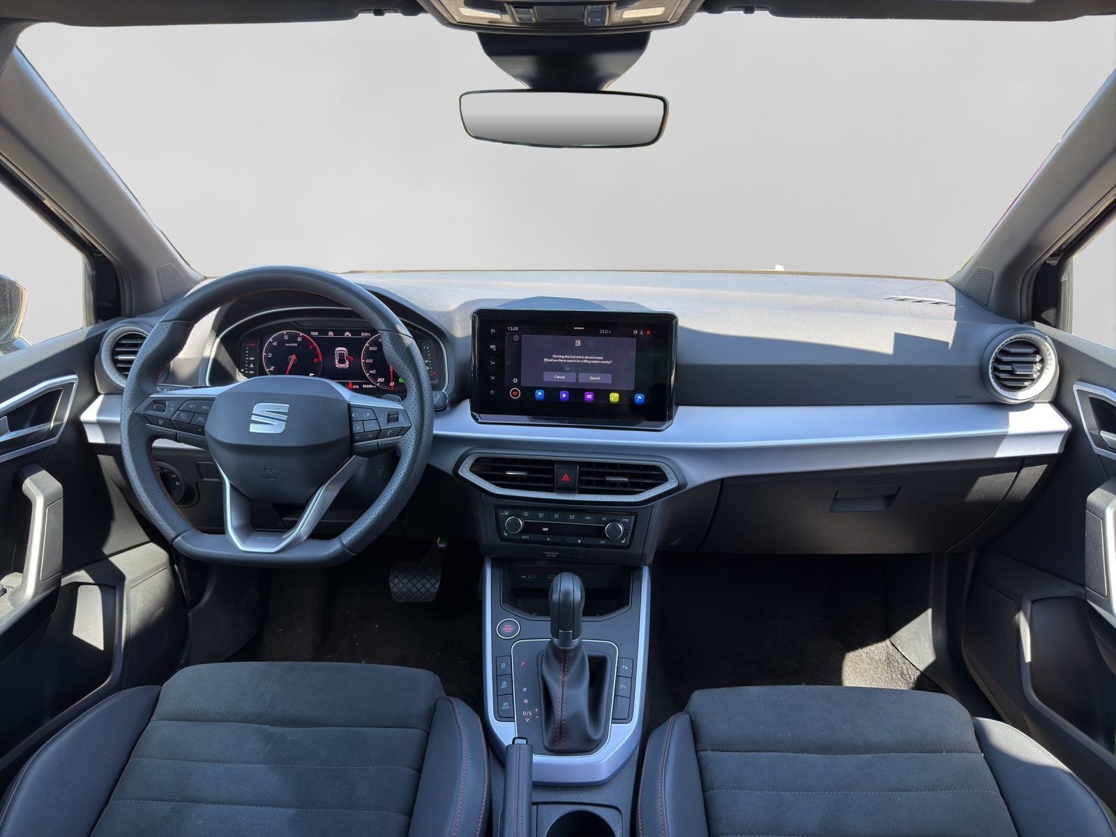 Seat Arona 1.5 TSI DSG FR AHK KAMERA PARKLENK NAVI AC
