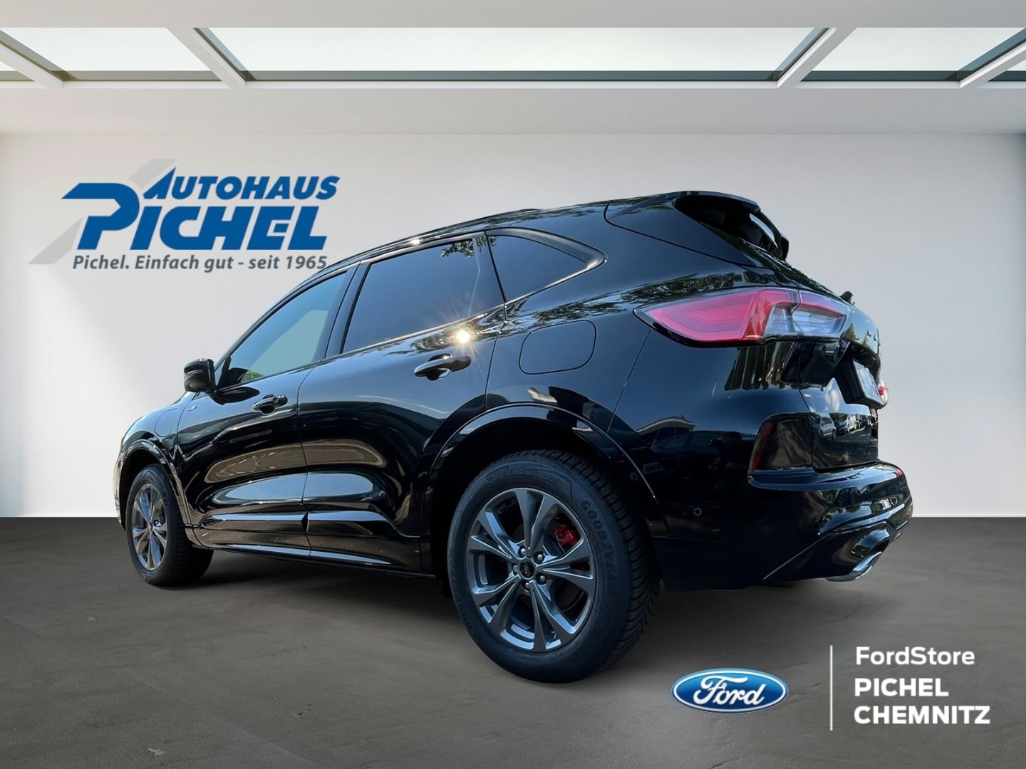 Ford Kuga ST-Line X PHEV - Samsaru's Car Outlet