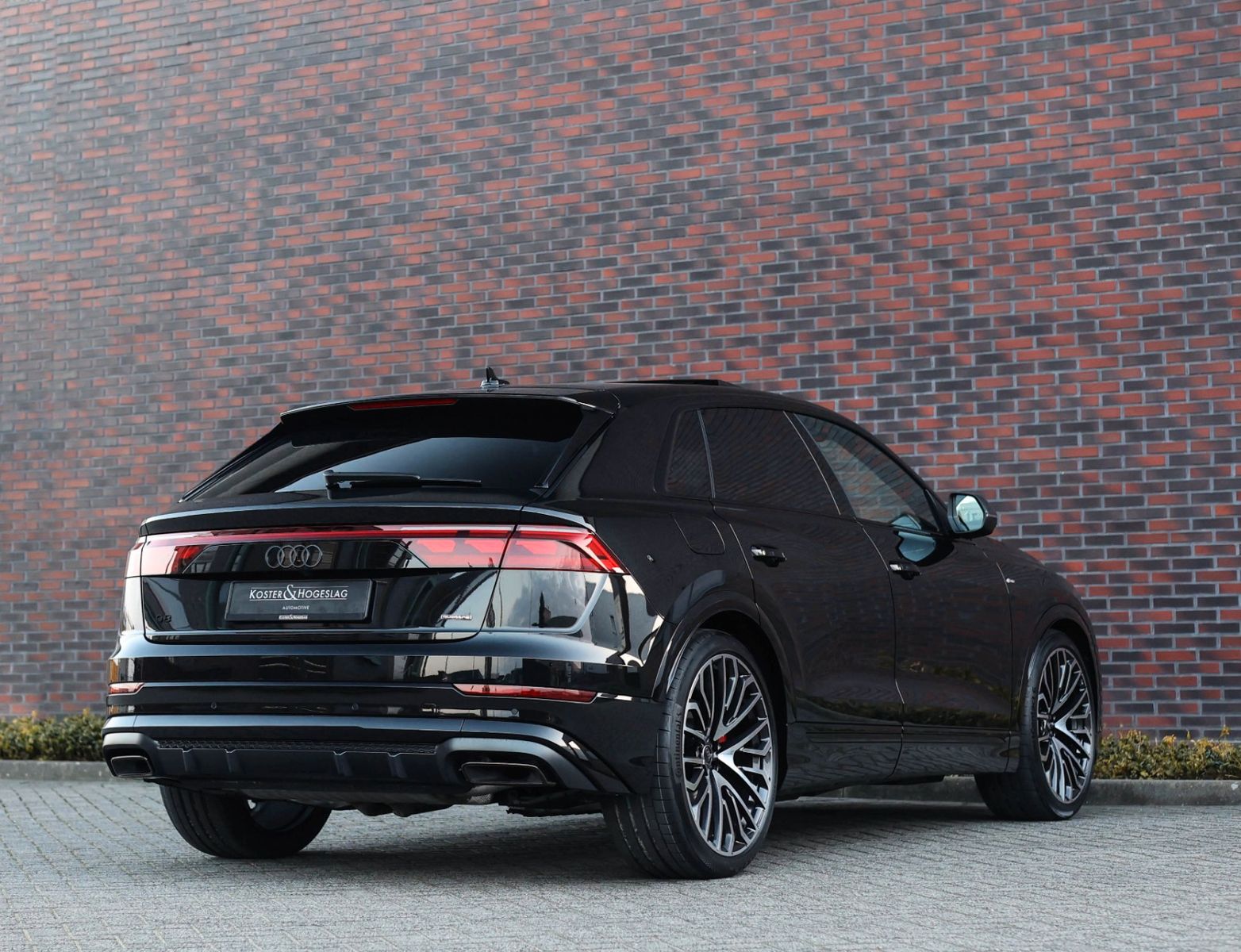 Audi Q8 60 TFSIe Quattro - Samsaru's Car Outlet