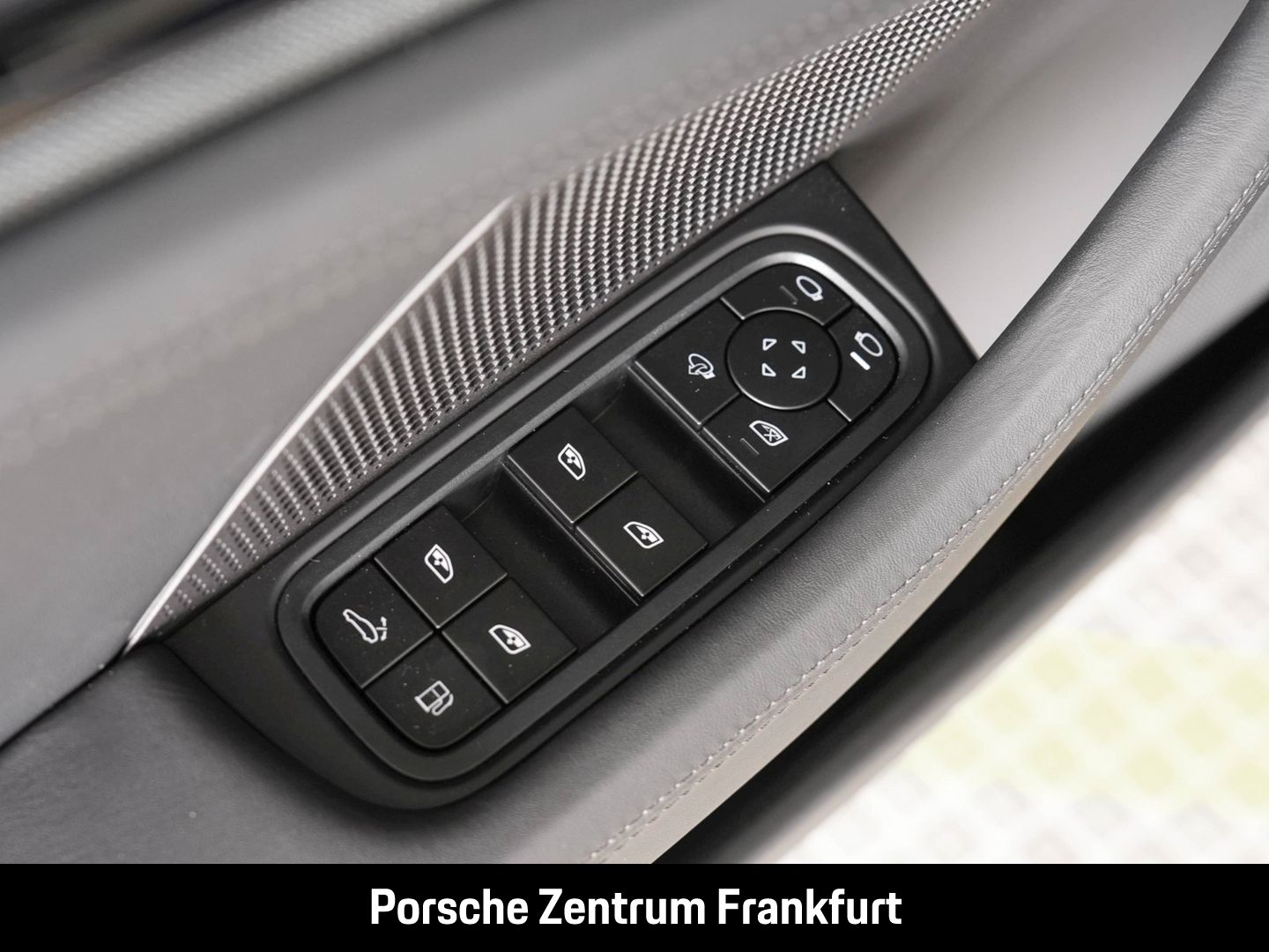 Porsche Panamera 4S E-Hybrid Sportabgas HD-Matrix BOSE