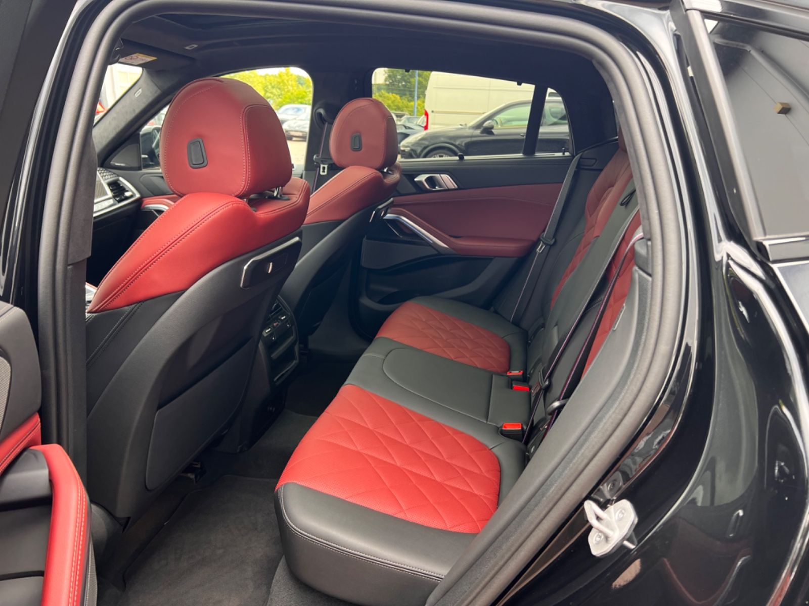 BMW X640d xDrive MSportPRO - Samsaru's Car Outlet