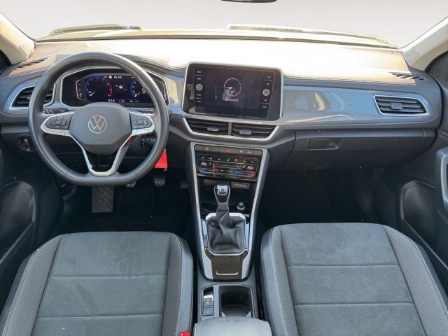 Volkswagen T-Roc 1.5 TSI Style - Samsaru's Car Outlet