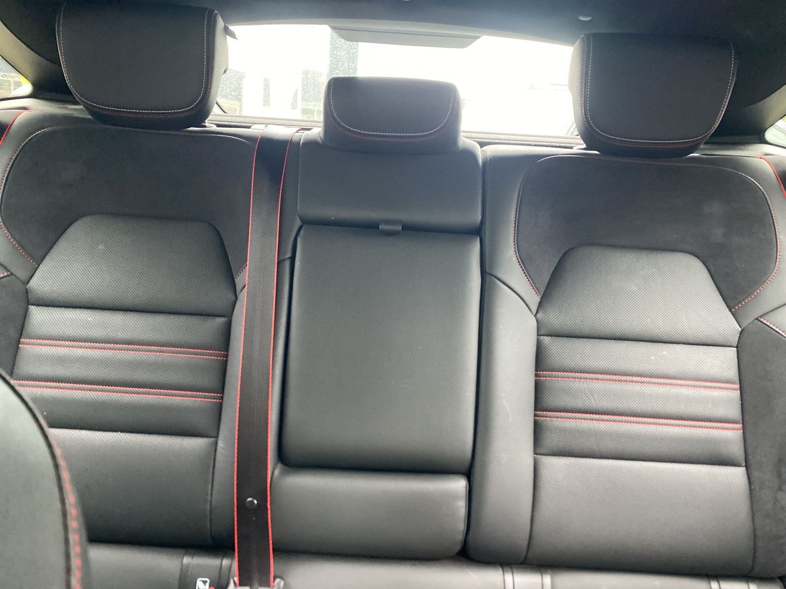 Renault Arkana R.S. LINE E-TECH 145 - Samsaru's Car Outlet