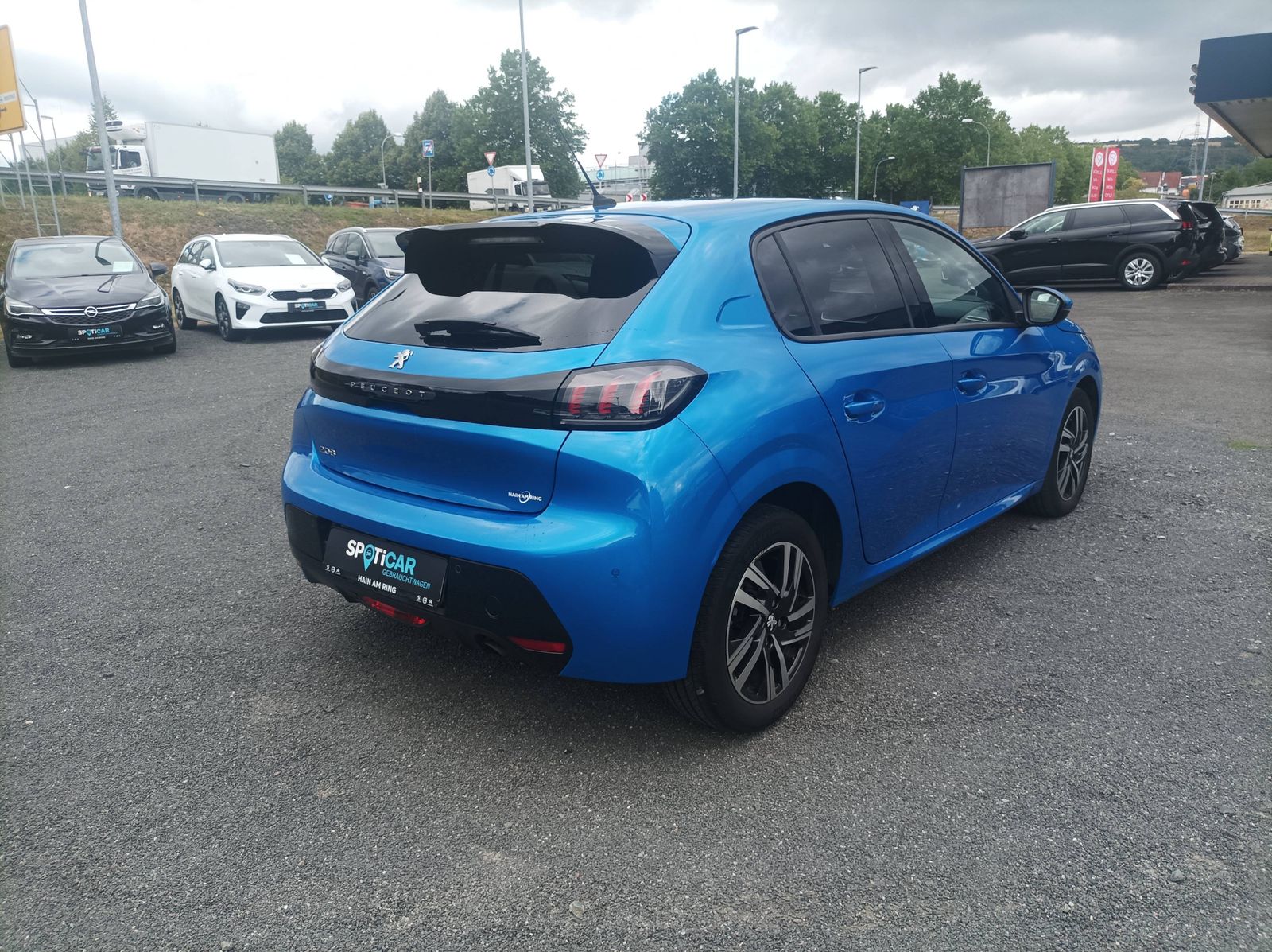 Peugeot 208 Allure 100 Automatik - Samsaru's Car Outlet