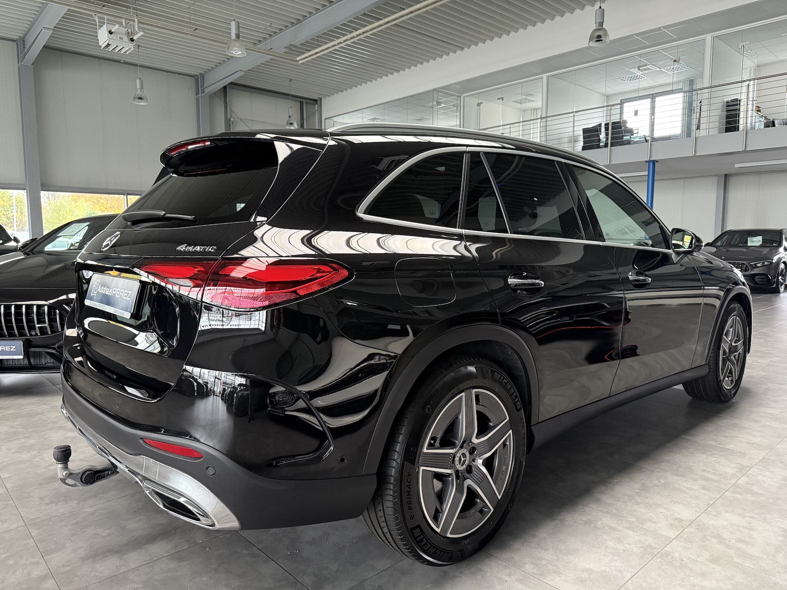 Mercedes-Benz GLC 300 4M AMG PREMIUM STANDHEIZUNG - DISTRONIC!