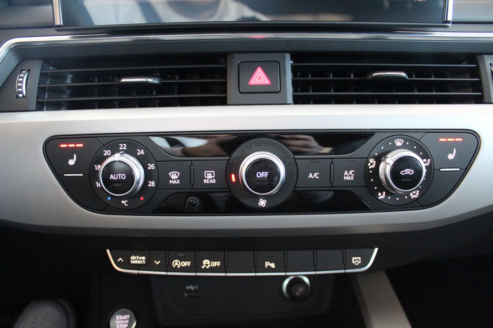 Audi A4 Avant 40 TDI S tronic S line sport - Samsaru's Car Outlet