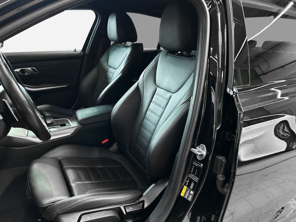 BMW 330e M Sport - Samsaru's Car Outlet