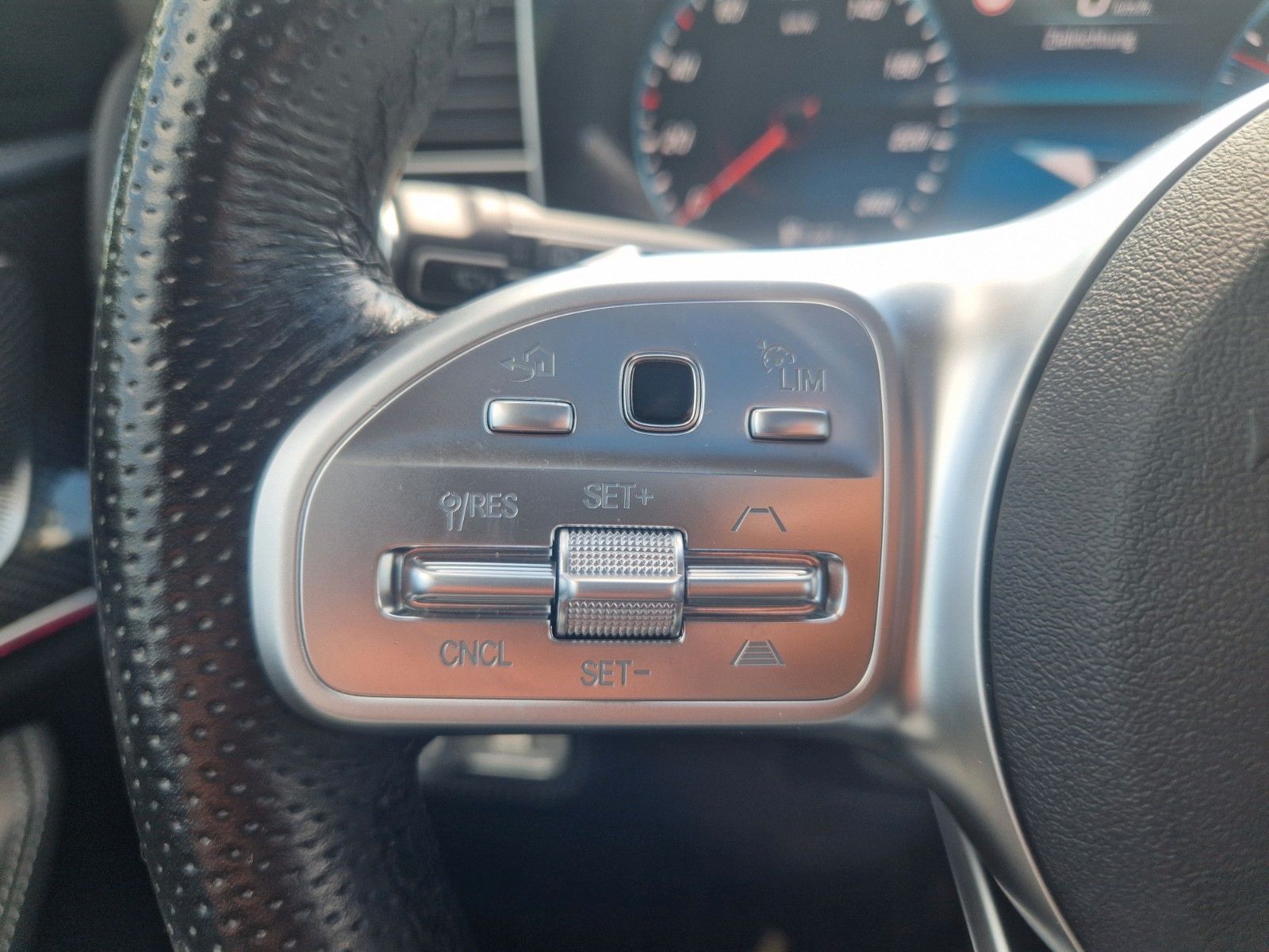 Mercedes-Benz GLE 350 de 4M 9G-TRONIC AMG Line Türen Servosch