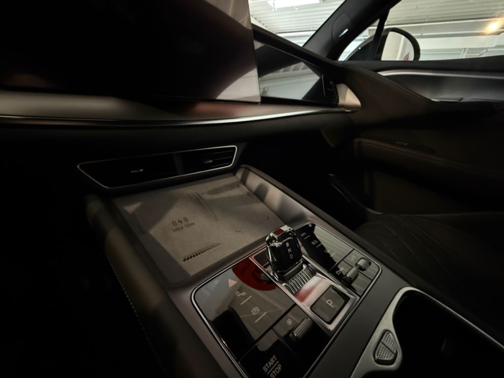 BYD Sealion 7