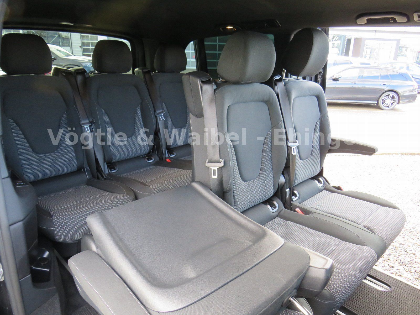 Mercedes-Benz V 300 d ED Lang - Samsaru's Car Outlet